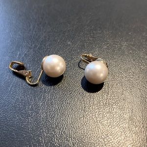 Women’s Faux Pearl Clip-on Earrings
